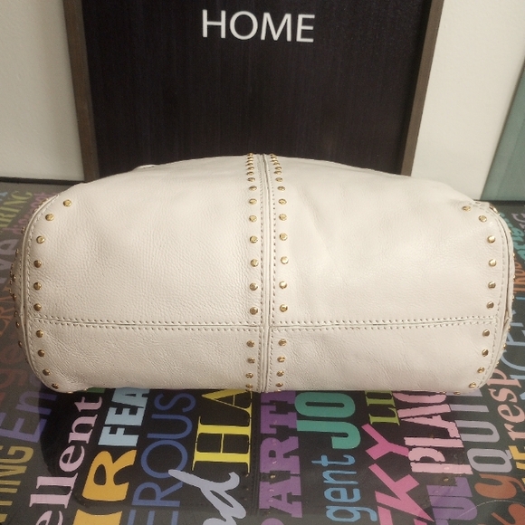 Chain&Stud Detailed MK Bag - Picture 4 of 5